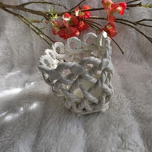 Casa Pupo Elegant White Ceramic Woven Basket